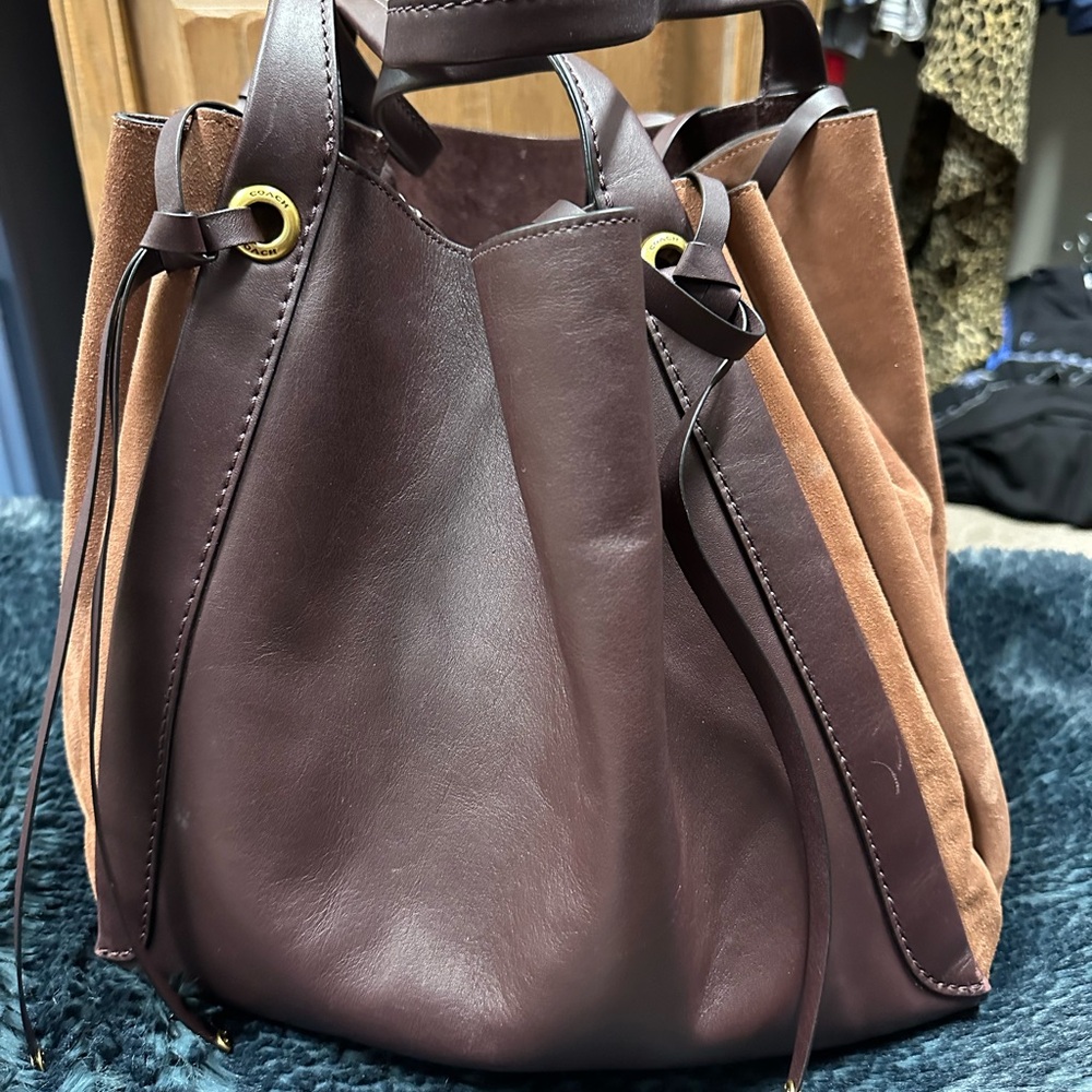 Huge Coach bag. Leather and suede